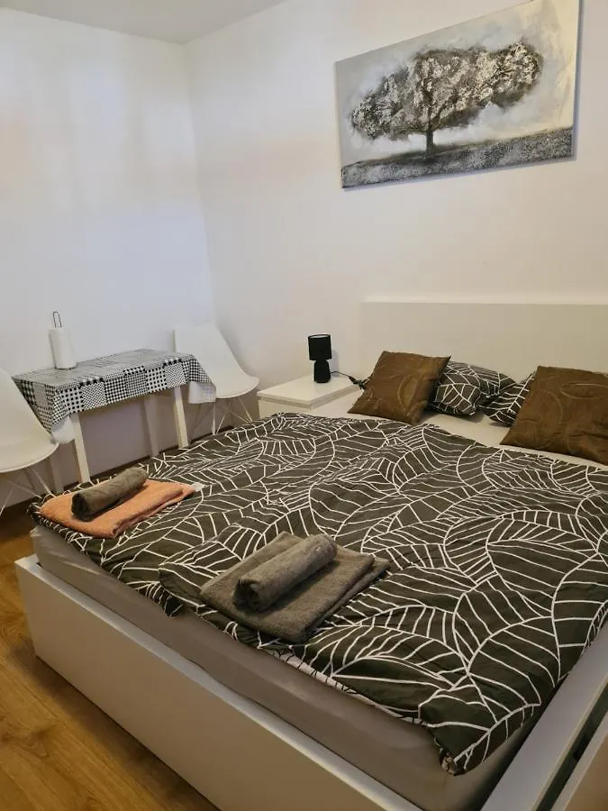 Apartments Petrovic Šilo