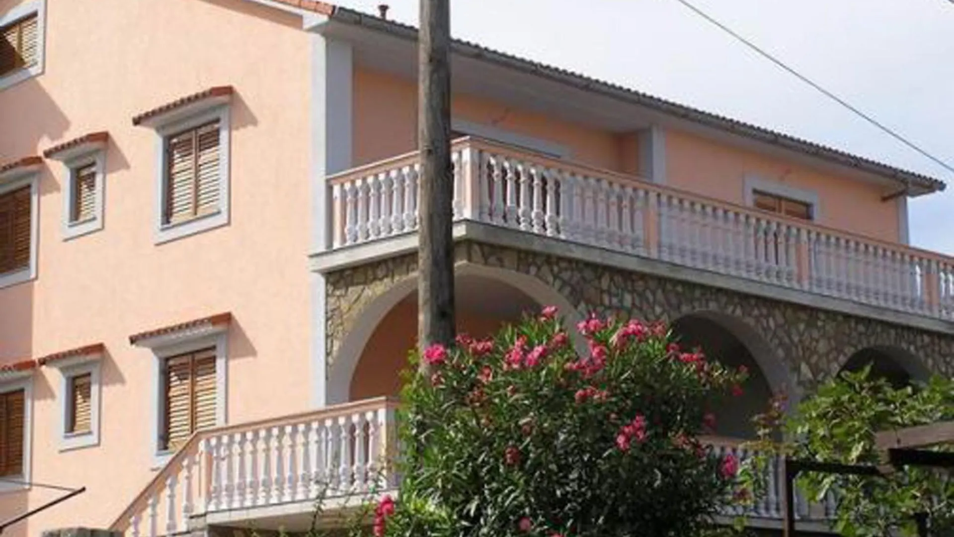 Apartments Petrovic Šilo